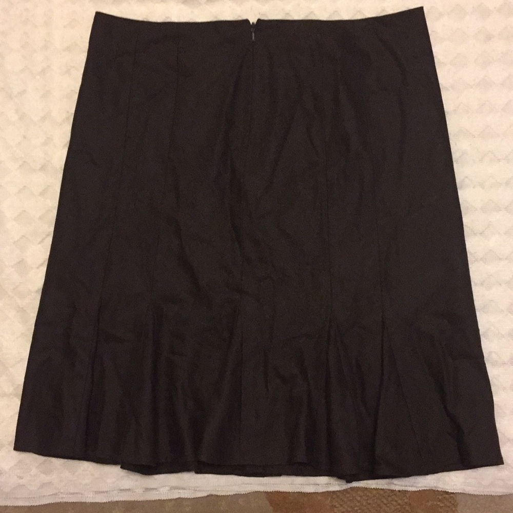 LOFT Linning Skirt - Picture 3 of 8
